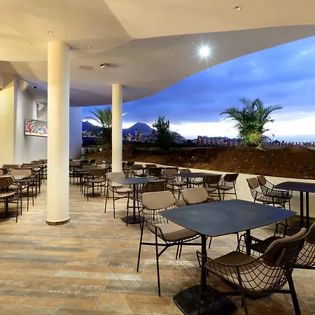 特内里费硬石酒店度假村 5*