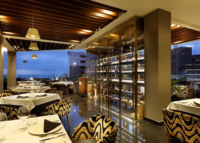 하드 록 테네리페 5* 아데제