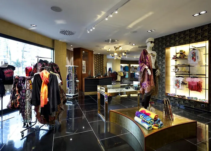 하드 록 테네리페 아데제