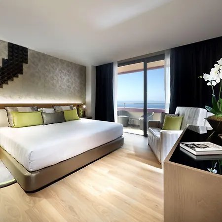 Szálloda Hard Rock Tenerife Costa Adeje (Tenerife)